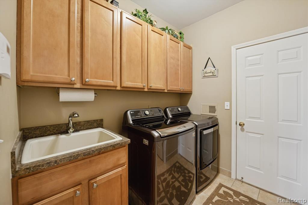 7647 Tipperary Trail, Fenton, MI 48430 — Photo 25