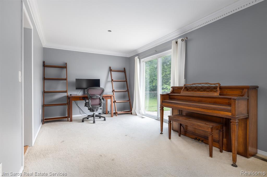 47425 Barbara Road, Macomb, MI 48044 — Photo 12