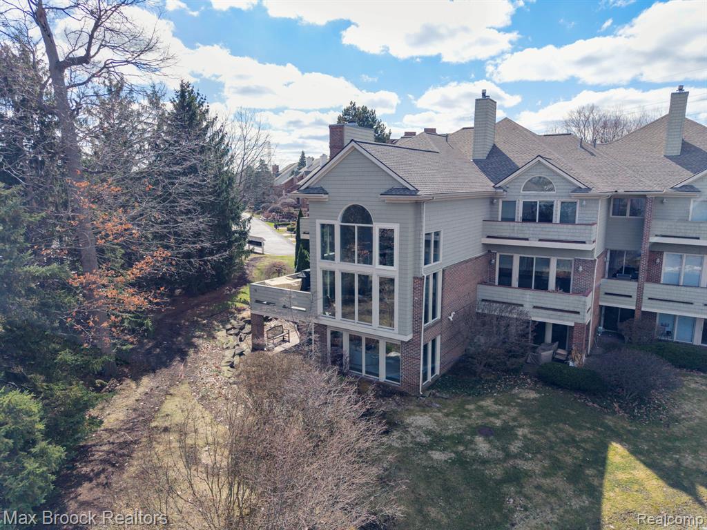 3828 PINE LAKE KNOLL Drive, West Bloomfield, MI 48324 — Photo 71