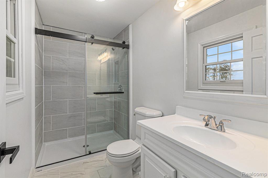 7135 Jordan Road, Grand Blanc, MI 48439 — Photo 22