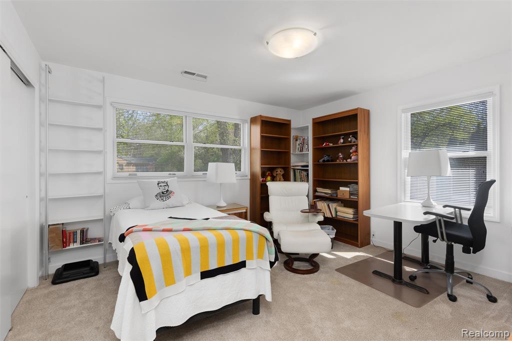 12959 Talbot Lane, Huntington Woods, MI — Photo 33