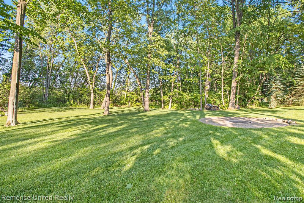 5259 RIVER RIDGE Drive, Brighton, MI 48116 — Photo 65