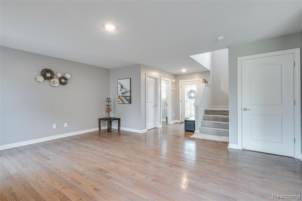 6871 Chandler Drive, Belleville, MI 48111 — Photo 5