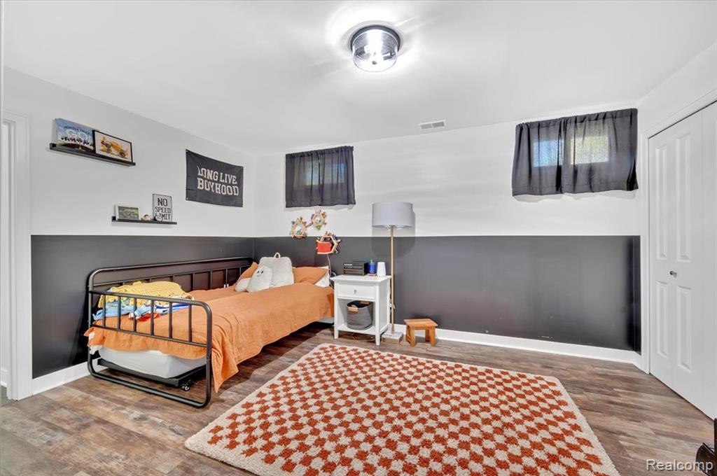 115 W Elmwood, Leonard, MI 48367 — Photo 22