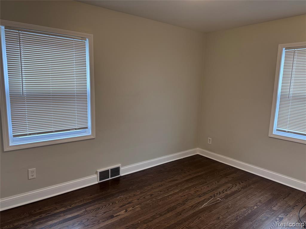8700 W 7 MILE Road, Detroit, MI 48221 — Photo 9