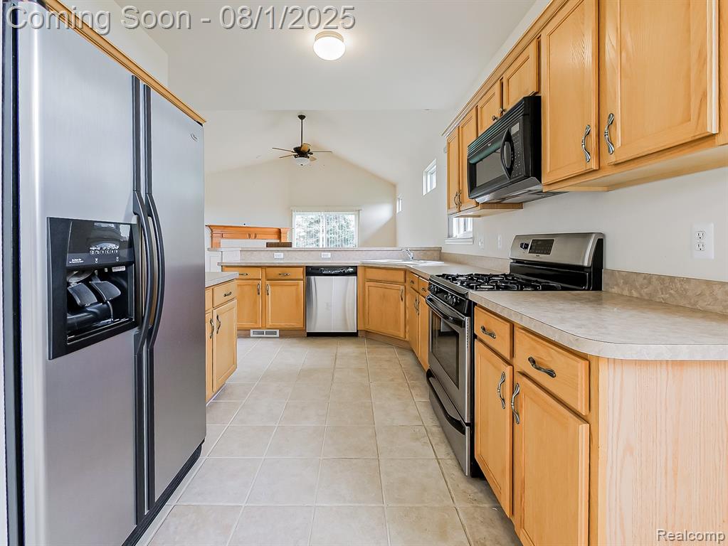 49798 Muskegon River Drive, Macomb, MI 48042 — Photo 2