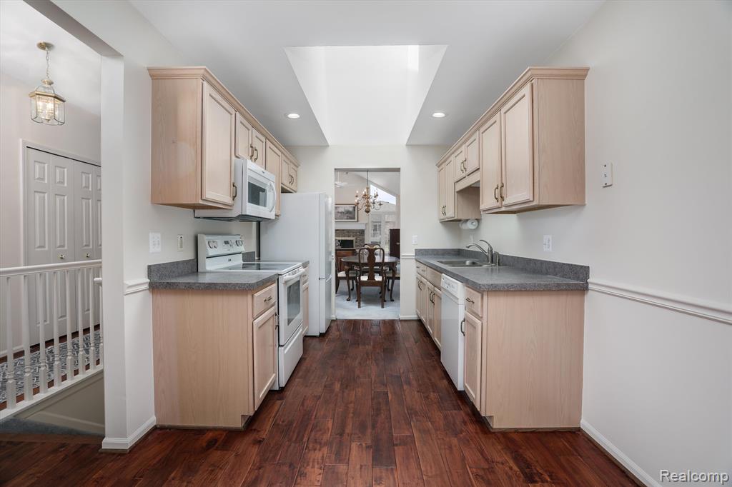 59061 GOLDEN OAK, Washington, MI — Photo 11