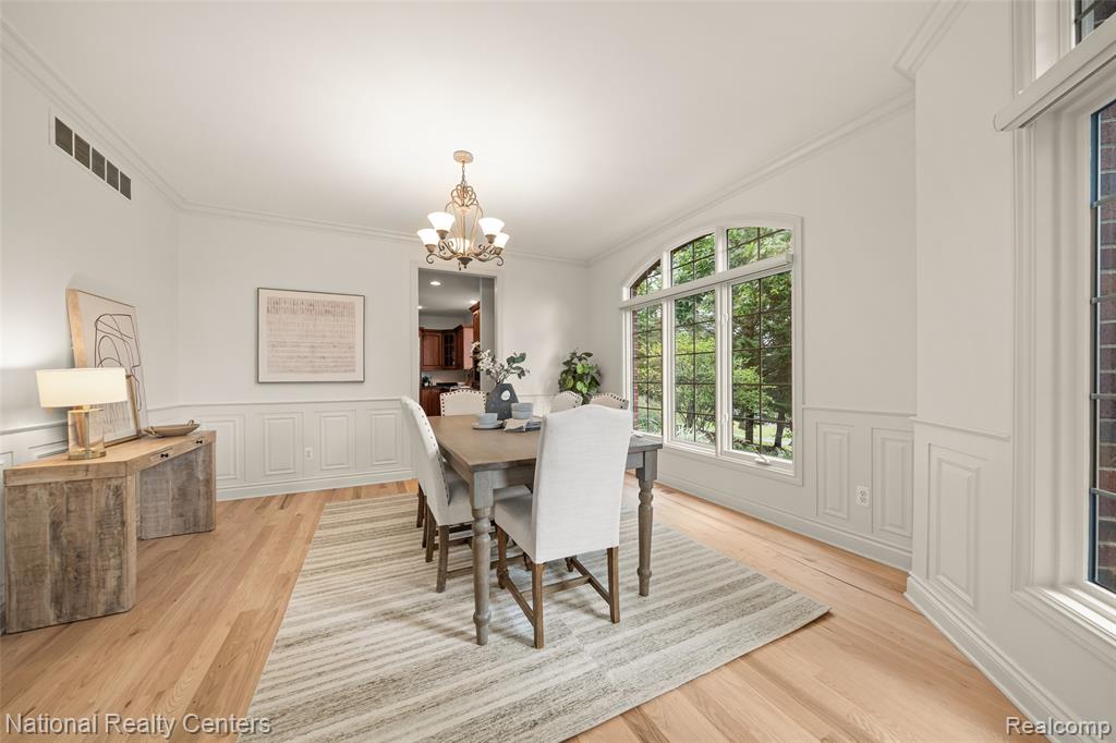 5010 Forest Valley Drive, Clarkston, MI 48348 — Photo 13