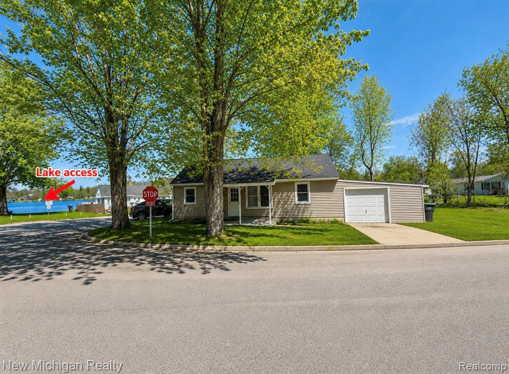 300 Georgia Drive, Lapeer, MI 48446 — Photo 2