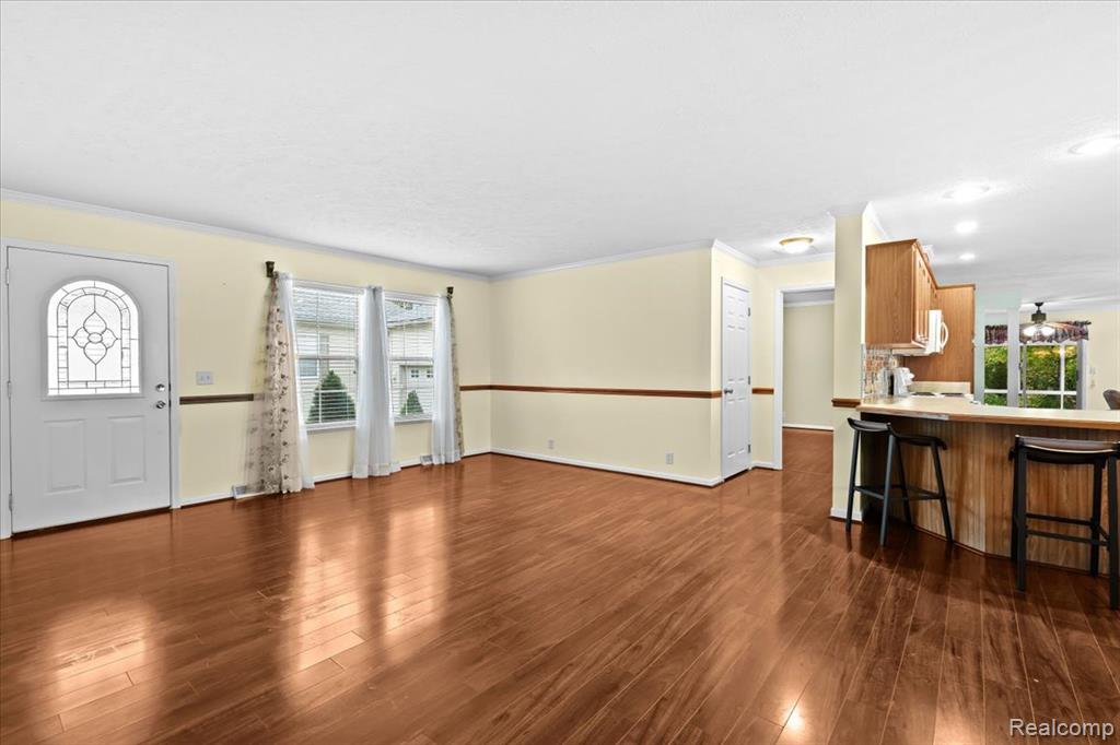 11078 Wood Run Circle, South Lyon, MI 48178 — Photo 5