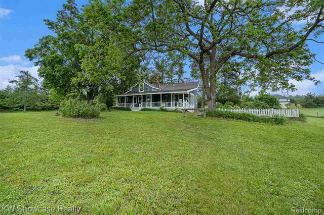 8198 Horton Bay Road, Petoskey, MI 49770 — Photo 30