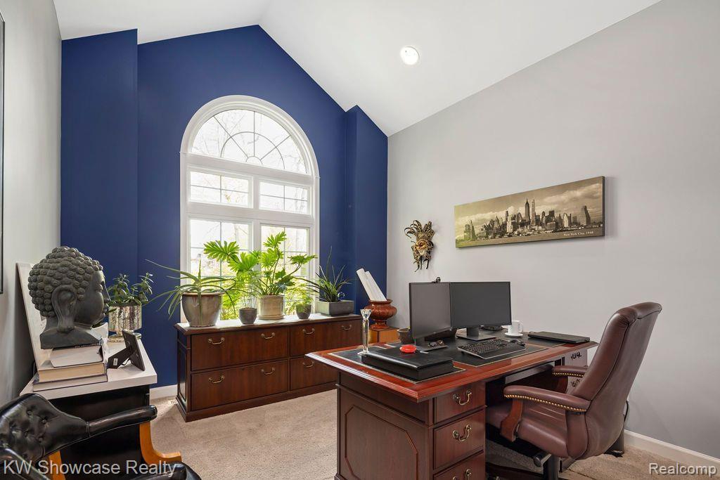 6061 TURNBERRY Drive, Commerce Twp, MI 48382 — Photo 18