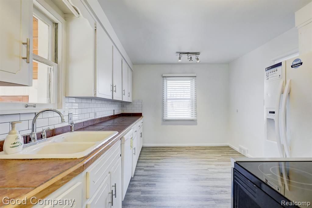4725 Elmwood Street, Royal Oak, MI 48073 — Photo 15
