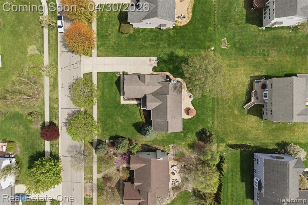 143 Blackberry Drive, White Lake, MI — Photo 56