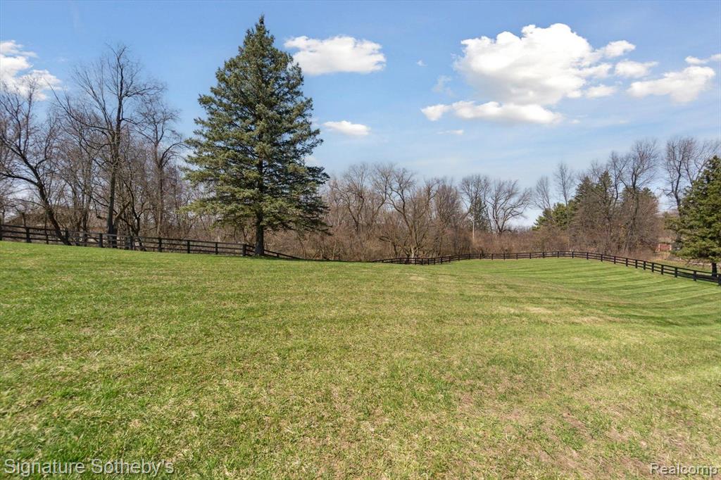 4715 FOX LAKE Road, Goodrich Vlg, MI — Photo 43