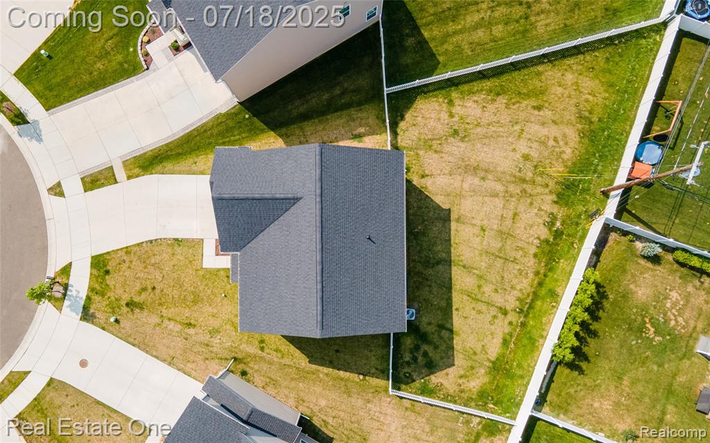 520 Lake Village, Waterford, MI 48328 — Photo 39