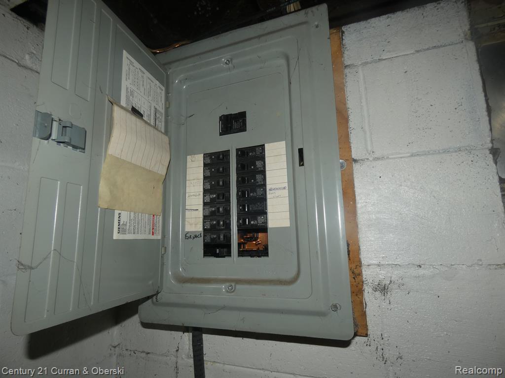 18818 SHERWOOD Street, Detroit, MI 48234 — Photo 6