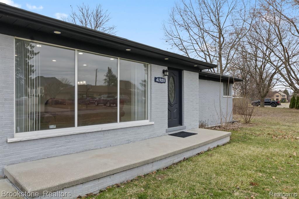 41920 MAROLD Drive, Sterling Heights, MI 48314 — Photo 8