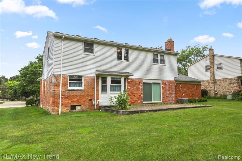 44304 Galway Drive, Northville, MI 48167 — Photo 32