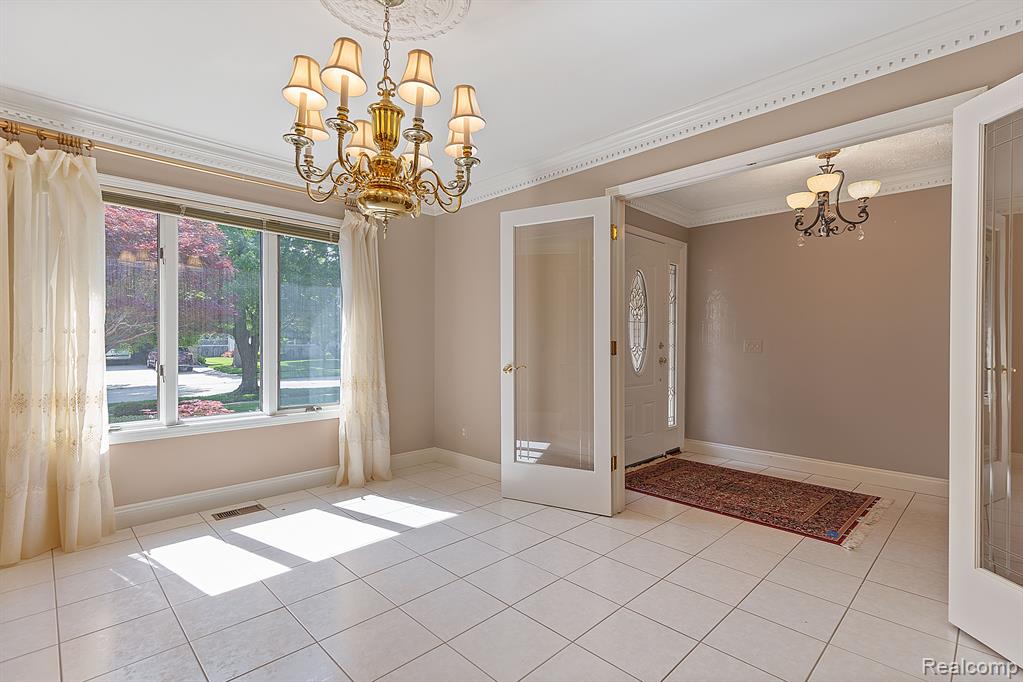 40608 MELODY Court, Clinton Twp, MI 48038 — Photo 5