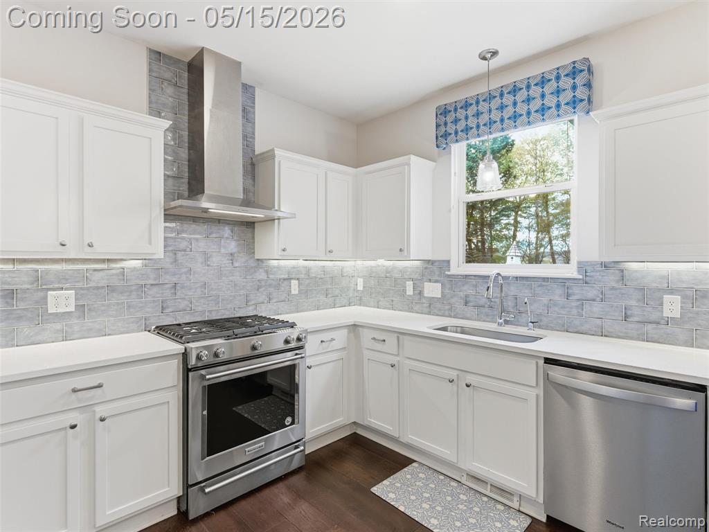 6910 Oakhurst Ridge Road, Clarkston, MI 48348 — Photo 18