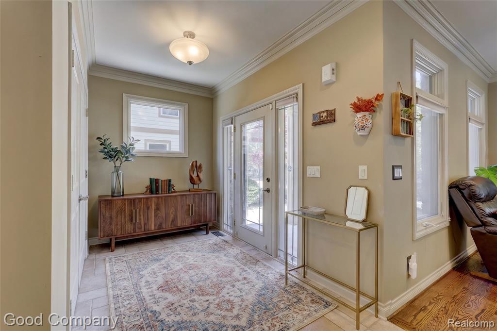 721 S Kenwood Avenue, Royal Oak, MI 48067 — Photo 3