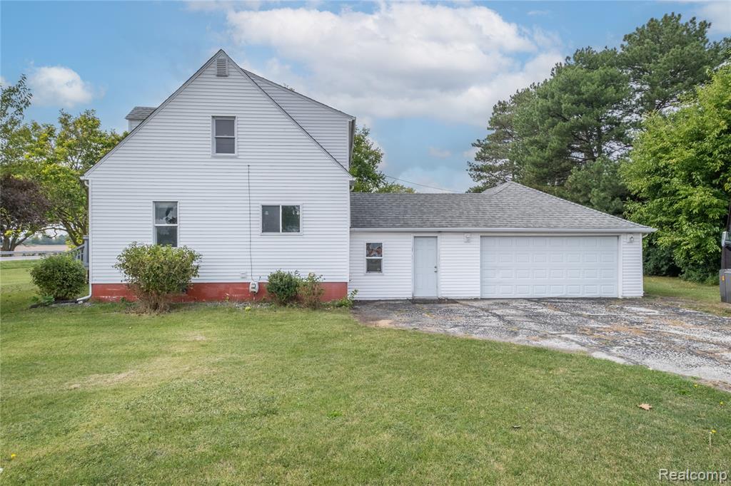 2028 Kochville Road, Saginaw, MI 48604 — Photo 17