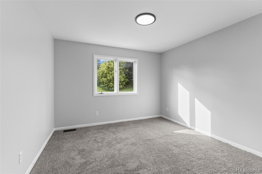 12173 Chandler Drive, Plymouth, MI 48170 — Photo 33