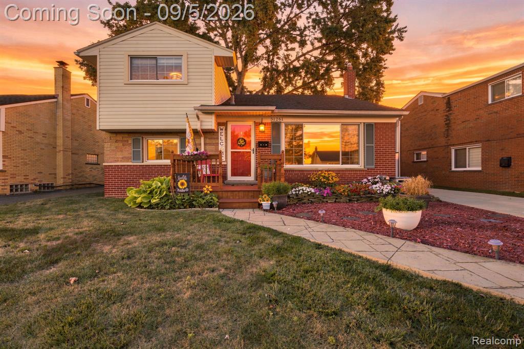 31261 Mackenzie Drive, Westland, MI