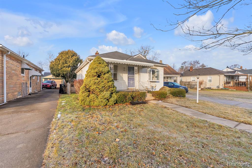 6411 Greenview Avenue, Detroit, MI 48228 — Photo 3