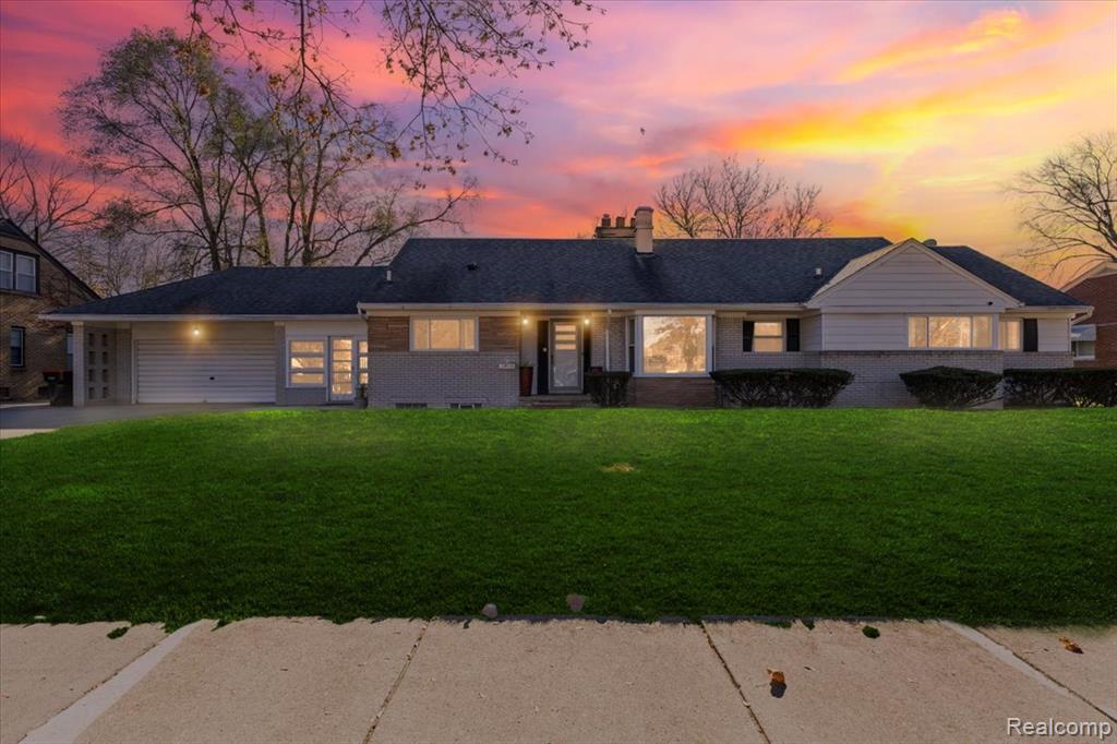 18131 Magnolia Avenue - Photo 2