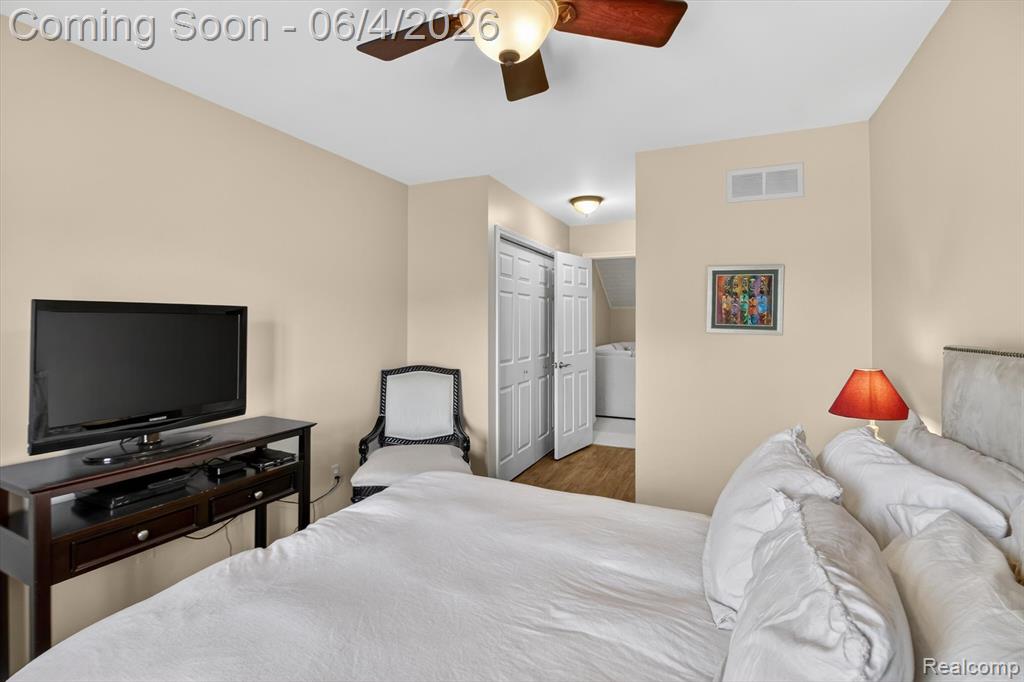 39852 Glenview Court, Northville, MI 48168 — Photo 35