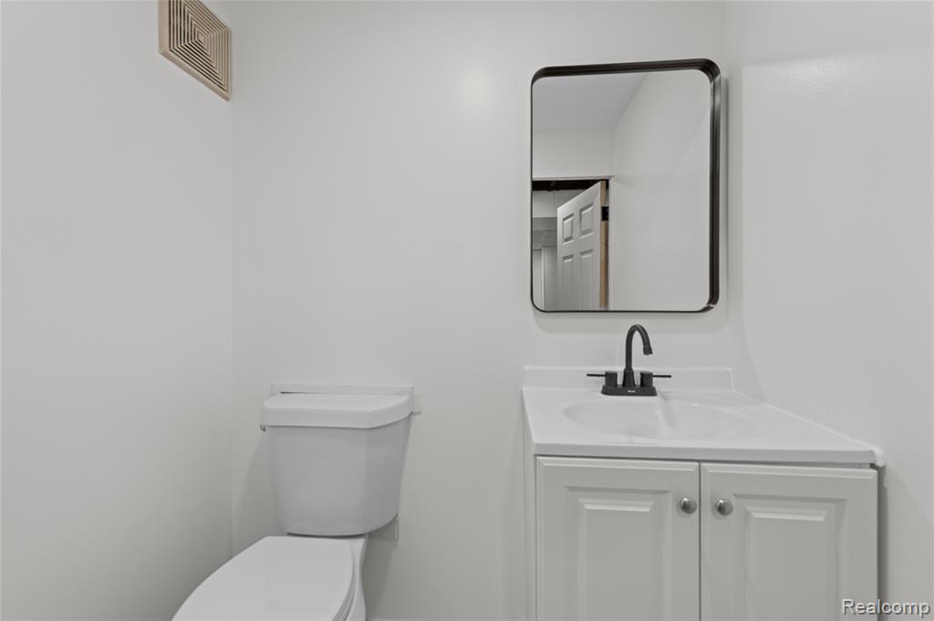 7218 Superior, Center Line, MI 48015 — Photo 20