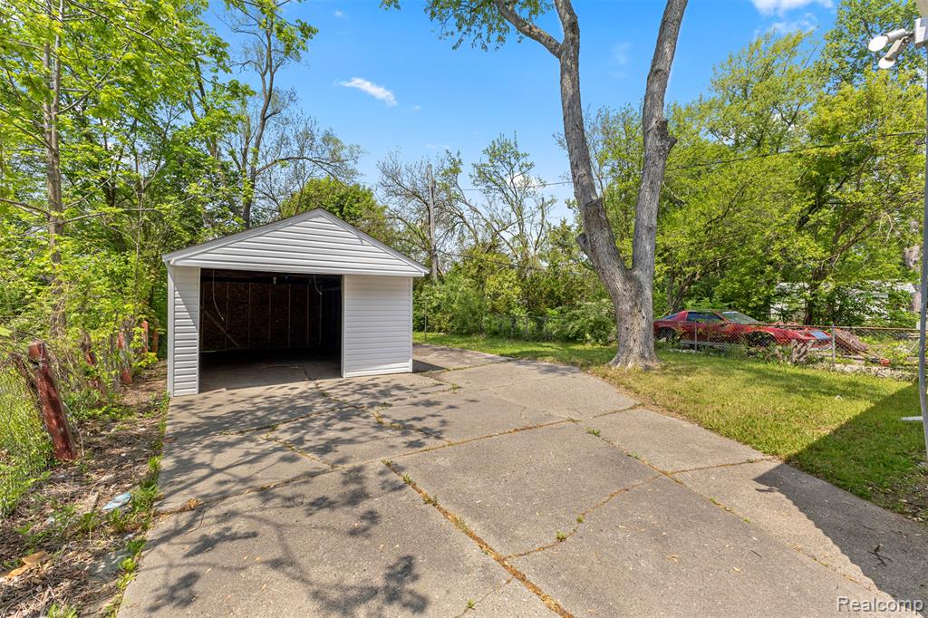 9213 Stout Street, Detroit, MI 48228 — Photo 28