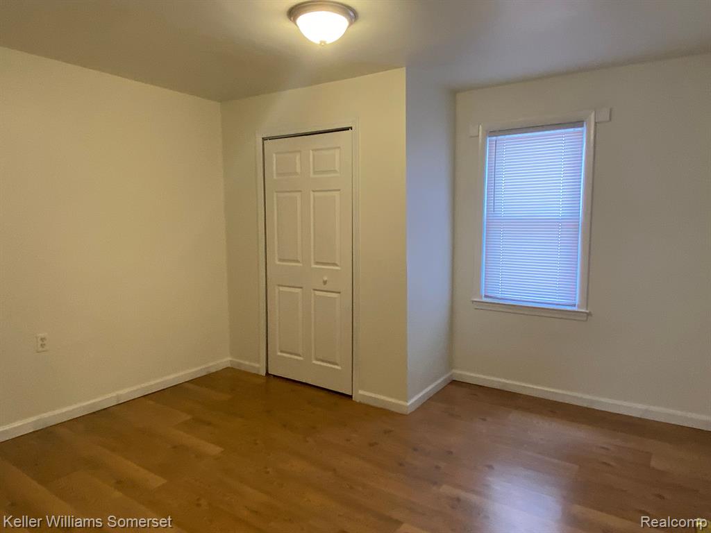 8662 PAIGE Avenue, Warren, MI 48089 — Photo 10