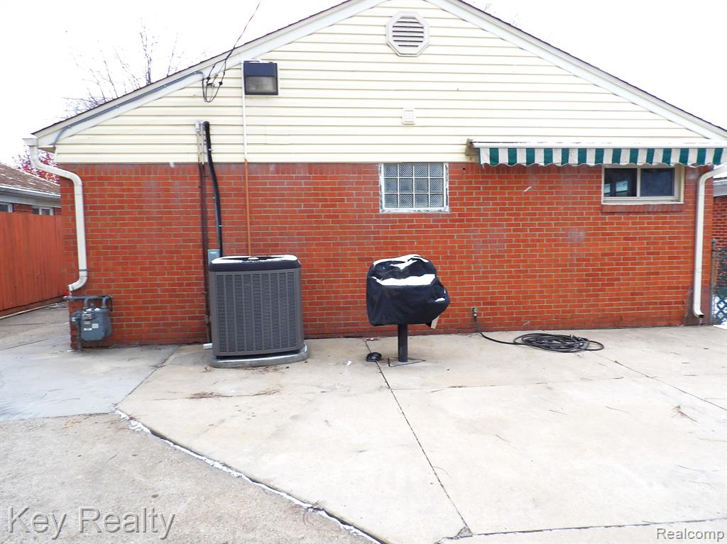 7964 ELM Street, Taylor, MI 48180 — Photo 5