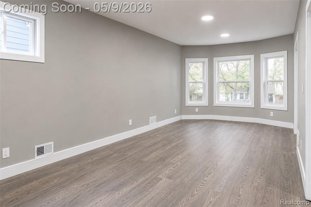 5063 McClellan Street, Detroit, MI 48213 — Photo 10
