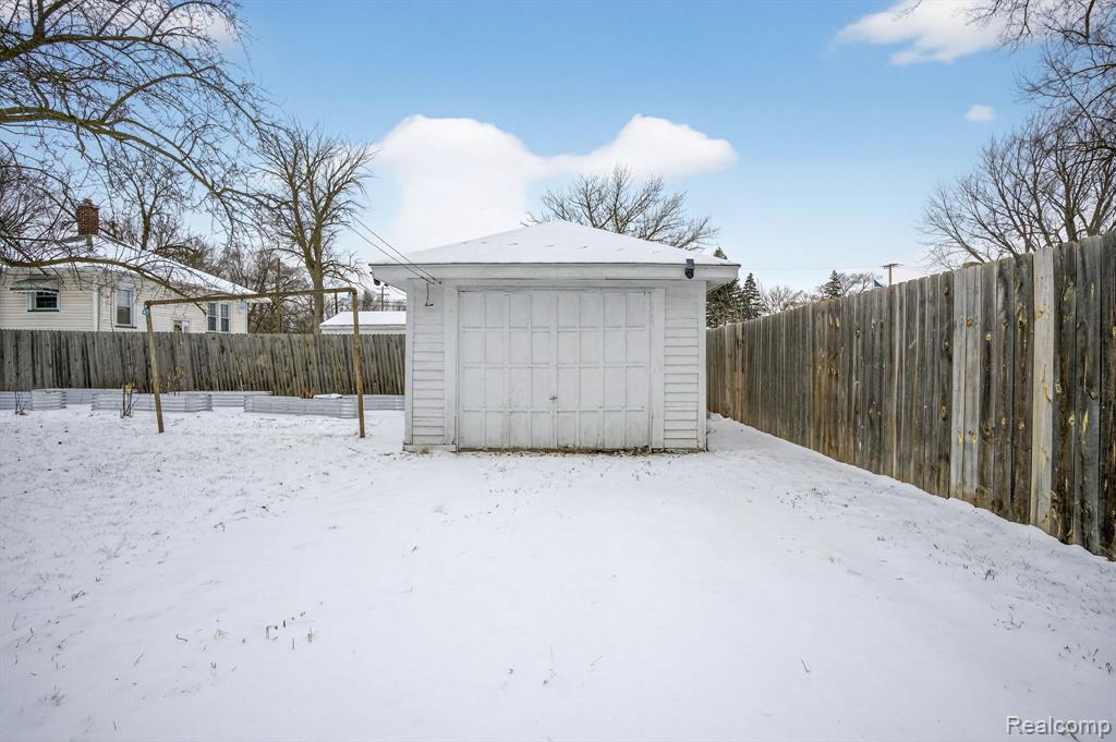 2917 N Michigan Avenue, Saginaw, MI 48604 — Photo 5