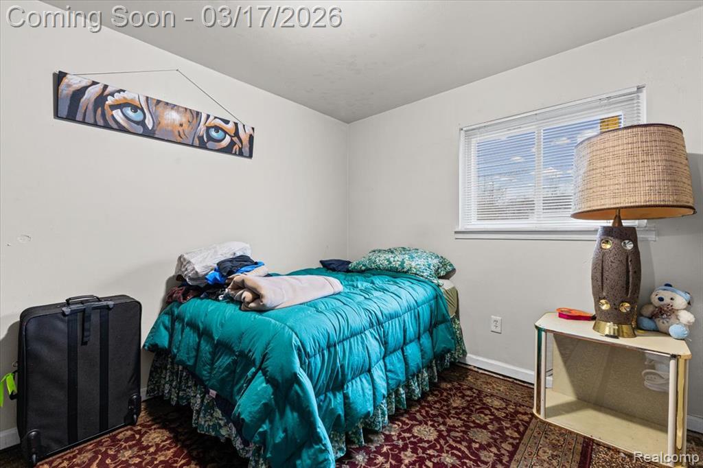 825 Robinwood Street, Pontiac, MI 48340 — Photo 11