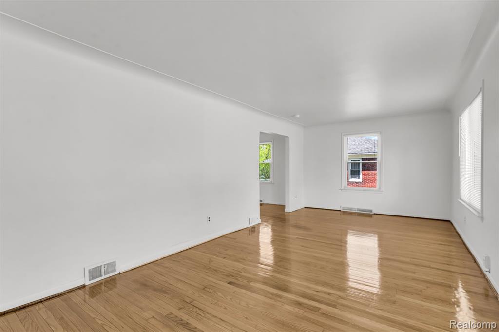 18792 Old Homestead Drive, Harper Woods, MI, 48225