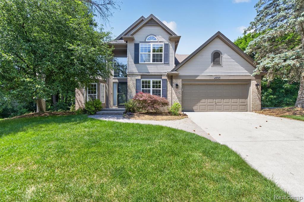 4895 Greenview Drive, Commerce Twp, MI 48382 — Photo 3