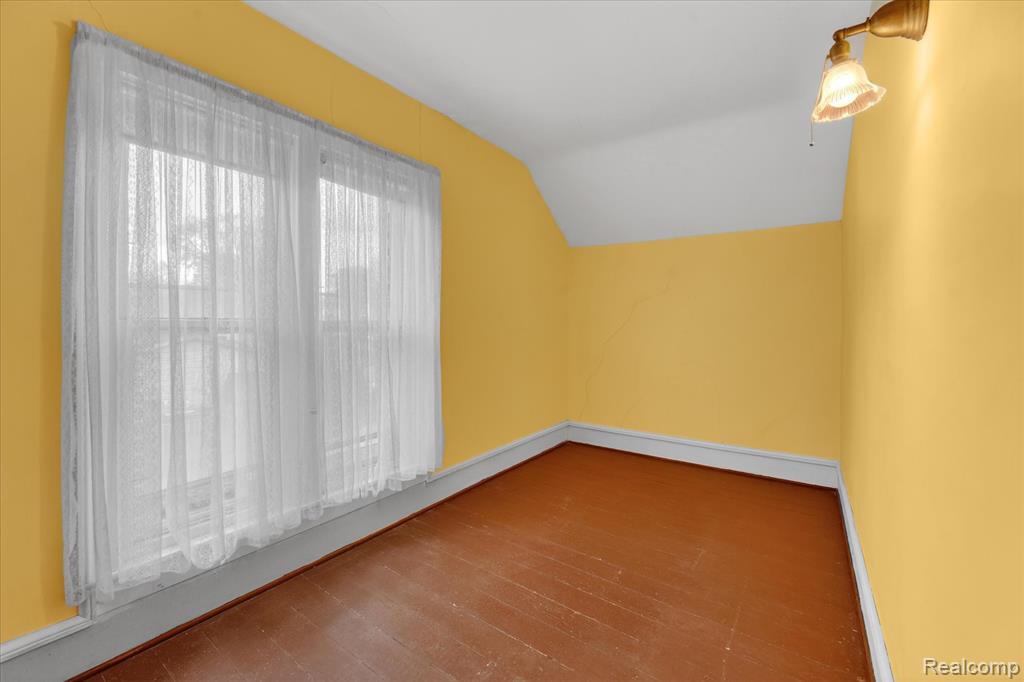 516 W Washington Street, Howell, MI 48843 — Photo 18