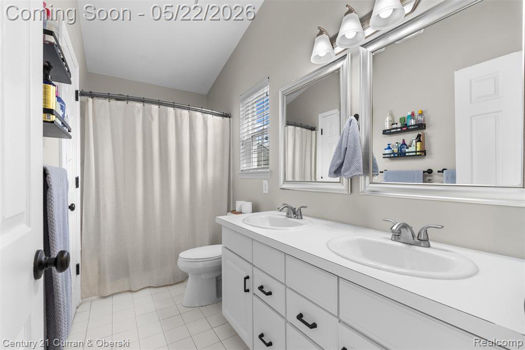 931 S Parkwood Drive, South Lyon, MI 48178 — Photo 24