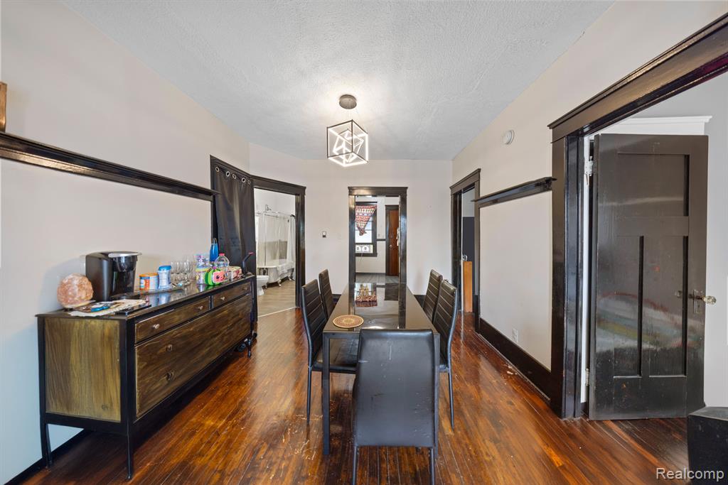 7334 WILDEMERE Street, Detroit, MI 48206 — Photo 12