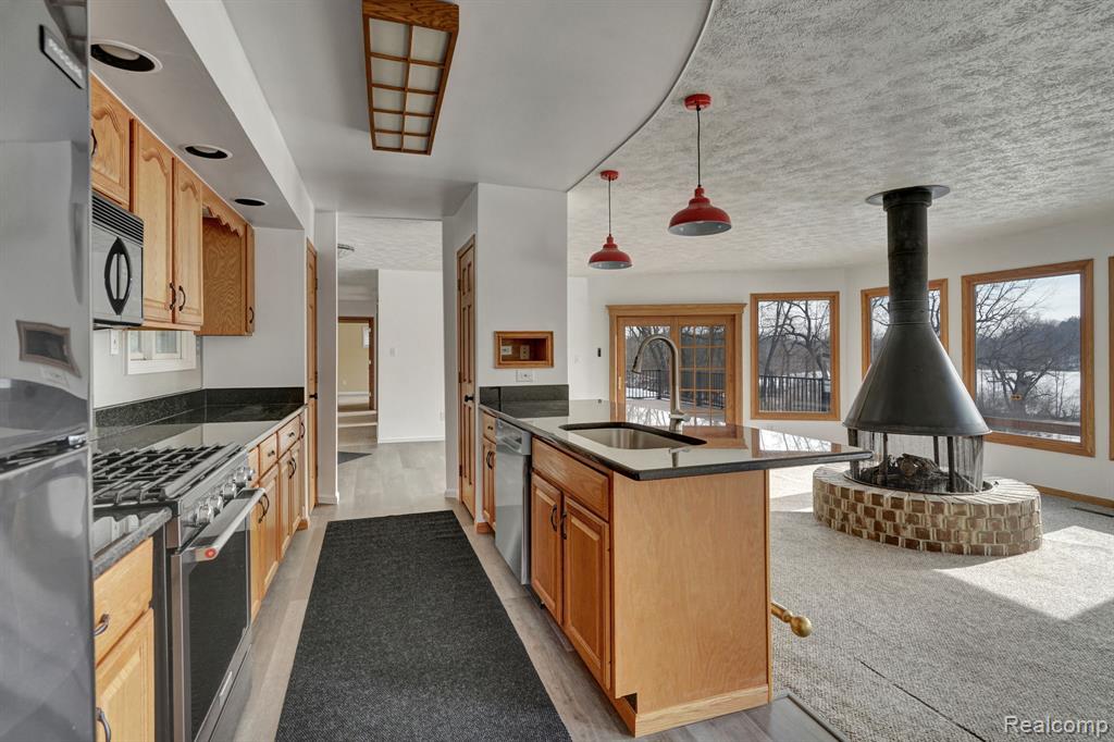 35 Leece Road, Ortonville, MI 48462 — Photo 10