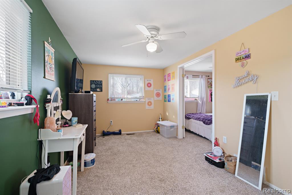 25145 Orchid Street, Harrison Township, MI — Photo 12