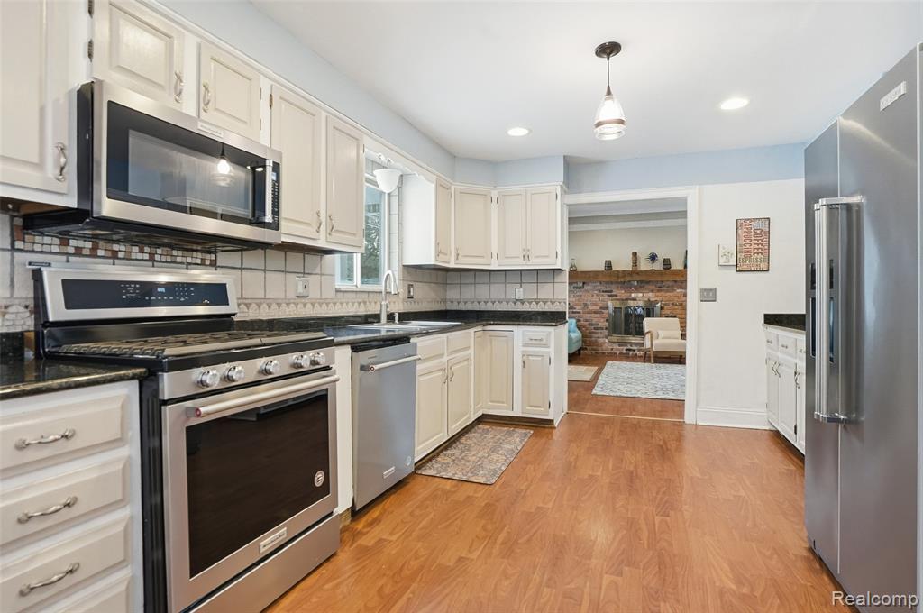 863 Sylvanwood Drive, Troy, MI 48085 — Photo 6