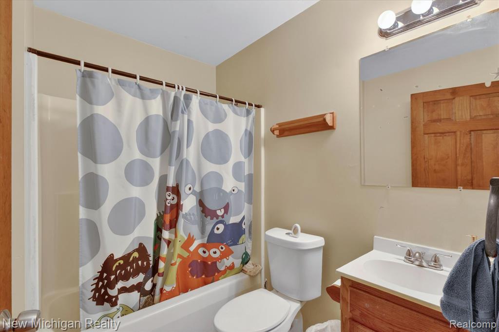 22623 11 Mile Road, Reed City, MI 49677 — Photo 26