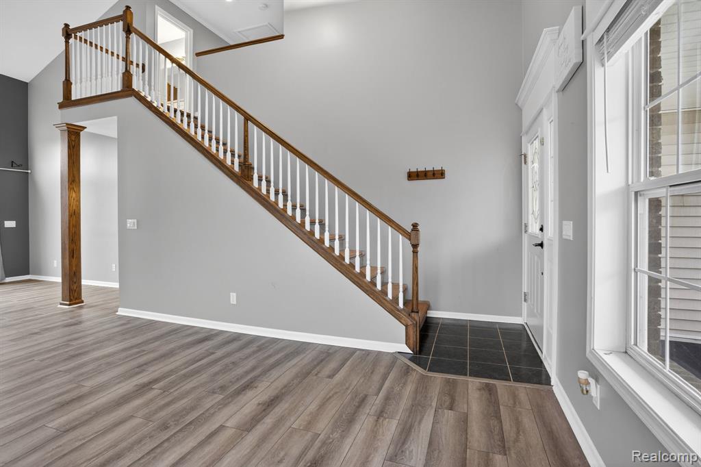 9055 Hegel Road, Goodrich Vlg, MI — Photo 35