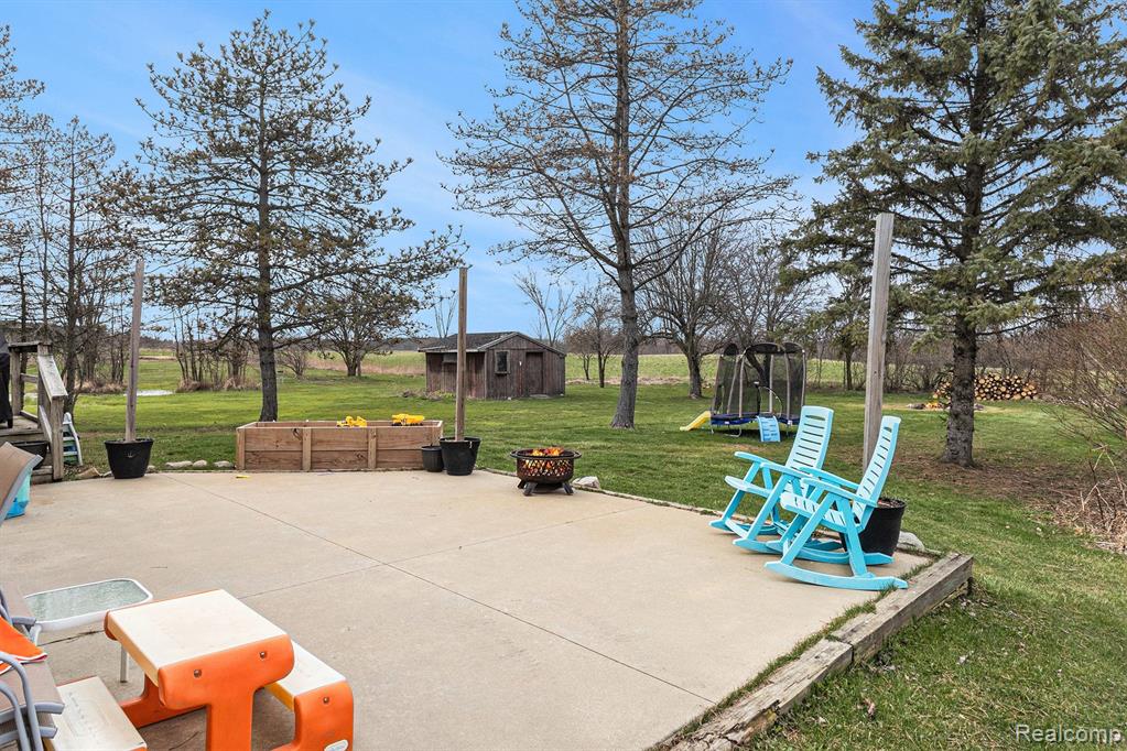6211 E ALLEN Road, Fenton, MI 48430 — Photo 24